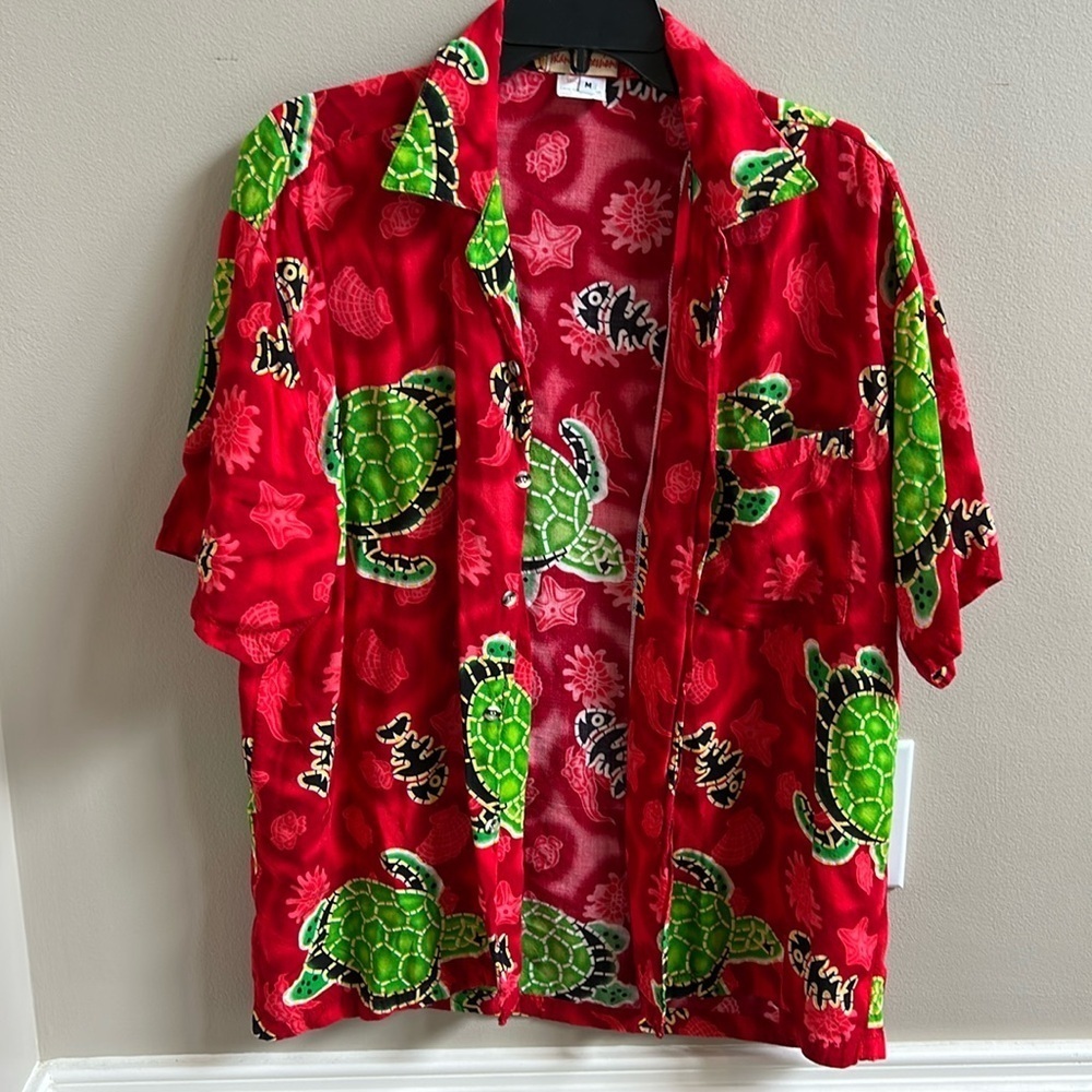 Island Expressions Men’s Hawaiian Turtle Shirt Medium
